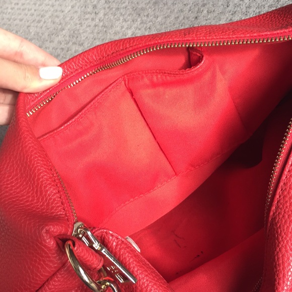 Red BCBG bag - Picture 7 of 7